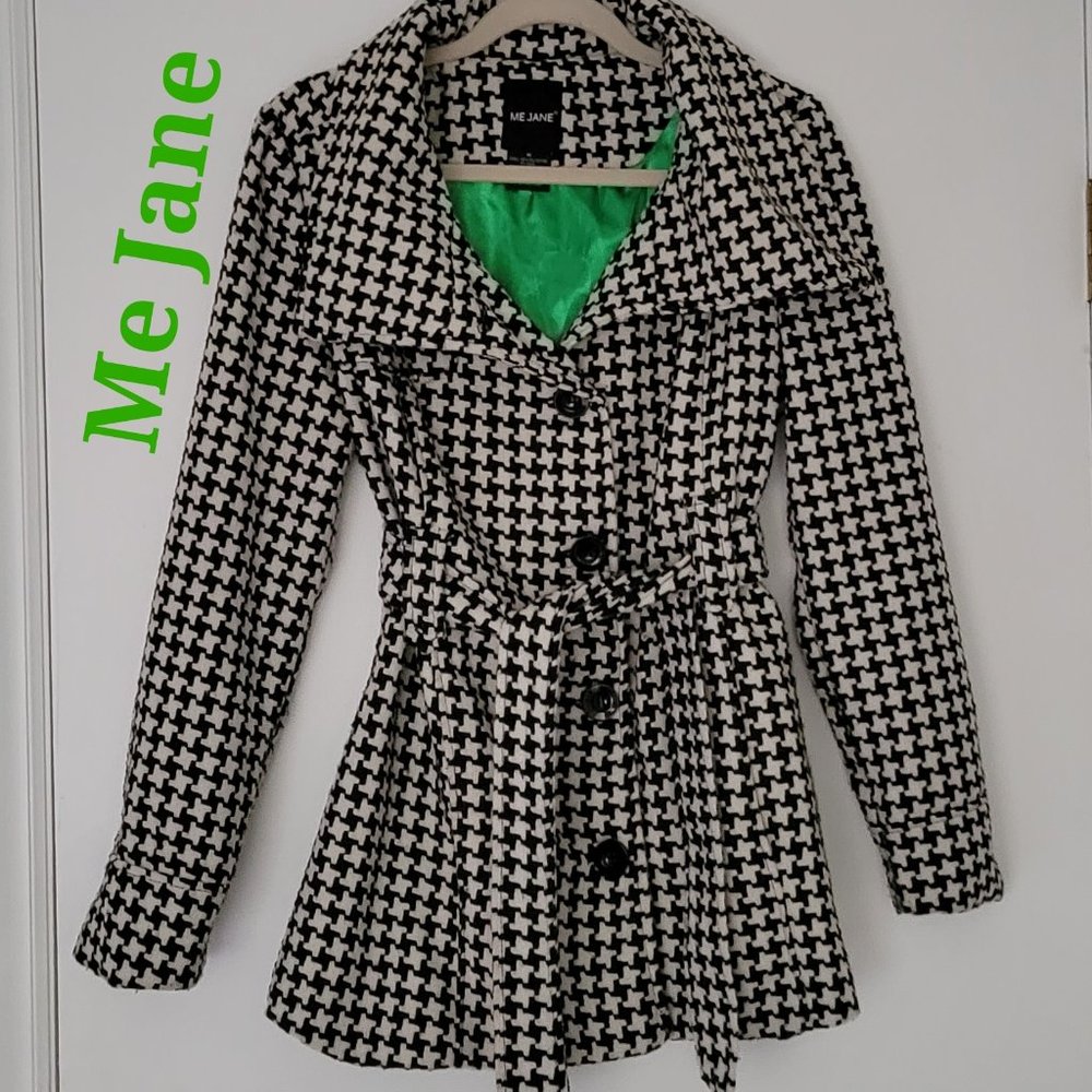❣️HP❣️ Me Jane black & white check with silky green inner liner pea coat size: M